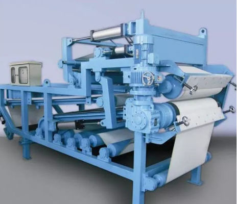 comprar Máquina de prensa automática de cinturón Equipo de reciclaje de papel residual de celulosa Prensa de filtro para deshidratación de lodos online manufacture