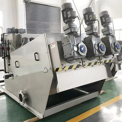 comprar Venta al por menor y explotaciones agrícolas Tratamiento de aguas residuales industriales Máquina de deshidratación de lodos de prensa de tornillo con productividad de 10-15 m3/h online manufacture