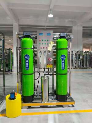 comprar Sistema de purificación de agua de RO de ahorro energético con filtración en varias etapas y capacidad personalizada para el tratamiento de aguas residuales Fabricación en línea