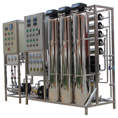 comprar Sistema de filtro de agua industrial RO con construcción de acero al carbono y tasa de eliminación de sal superior al 97% para purificación de agua Fabricación en línea